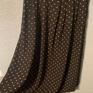 Polka dot black petite